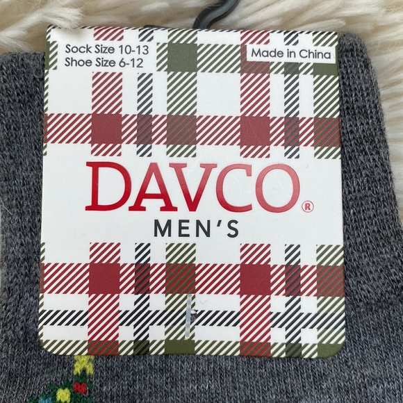 🎉2X HP🎉 Davco Tree & Truck Socks 💗 Gray Red & Green - Picture 7 of 8